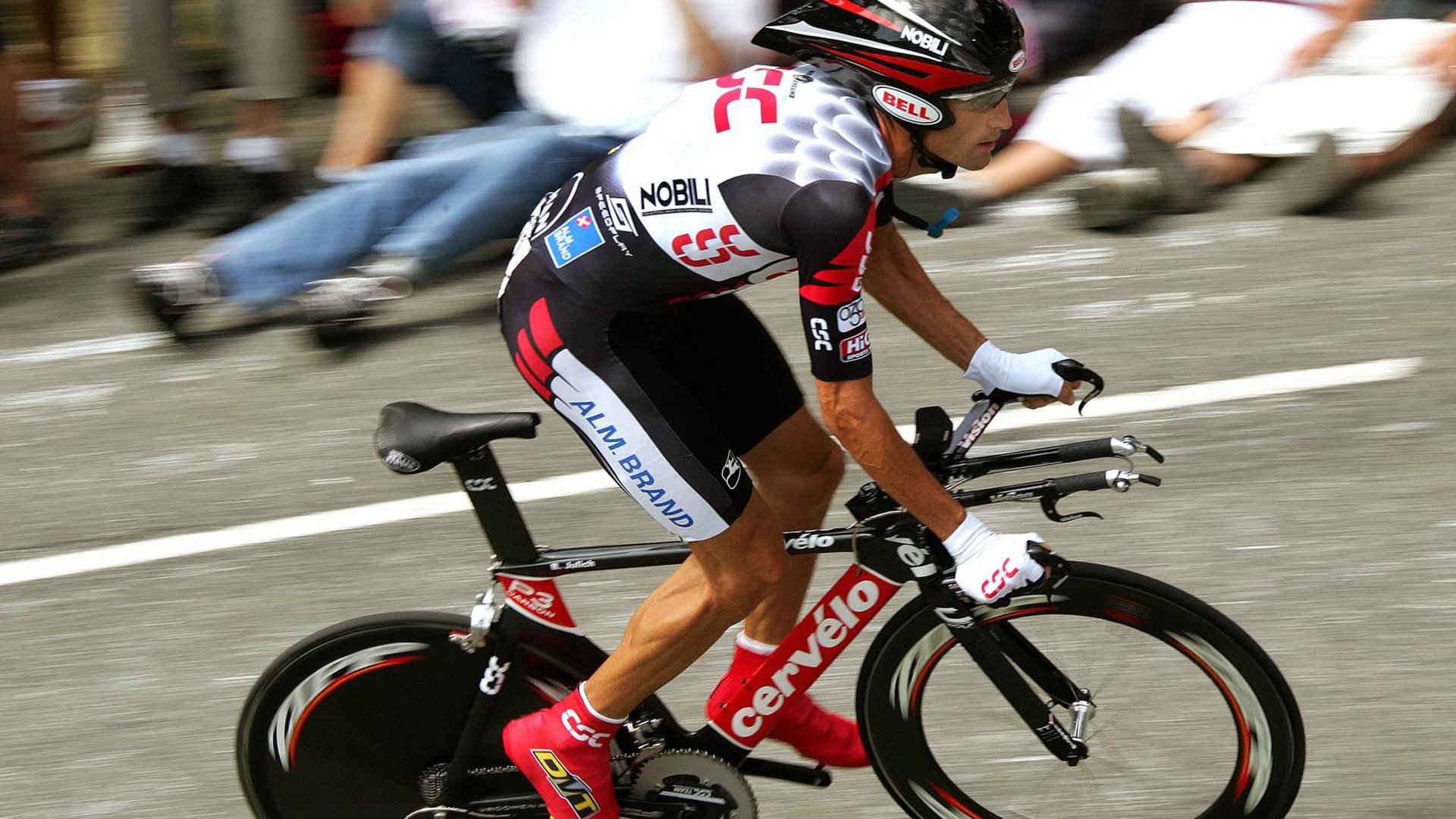 拉齐奥主打双后腰体系强化防守强度，拉齐奥后卫